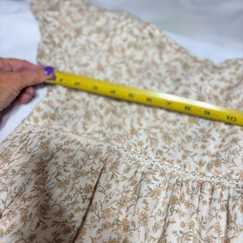 American Eagle Outfitters floral puff-sleeve babydoll dress. - Picture 8 of 9